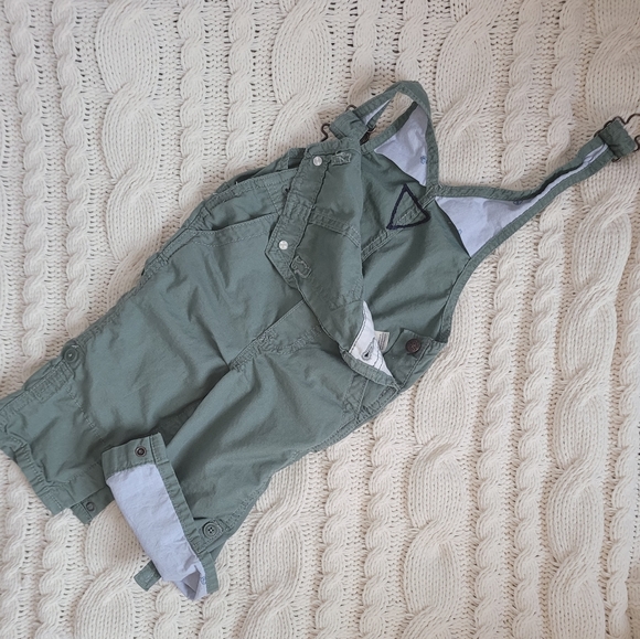 Oshkosh B'gosh overalls 12 mos - Picture 2 of 3